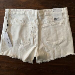 NWT Joe's Jessie Short, white, 32